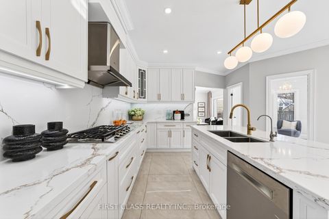 Photo 12 at 31 Boake Trail, Bayview Hill, Richmond Hill