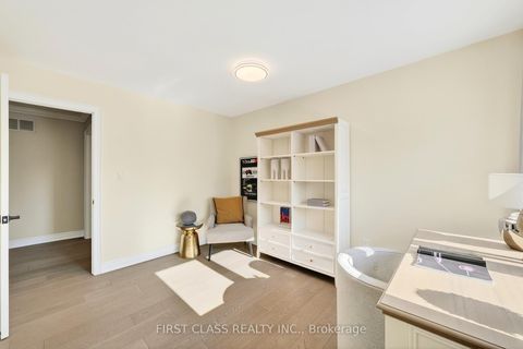 Photo 43 at 31 Boake Trail, Bayview Hill, Richmond Hill