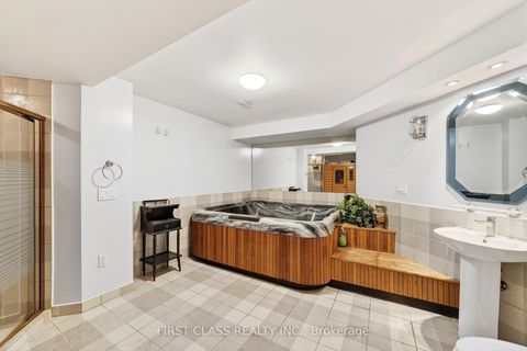 Photo 45 at 31 Boake Trail, Bayview Hill, Richmond Hill