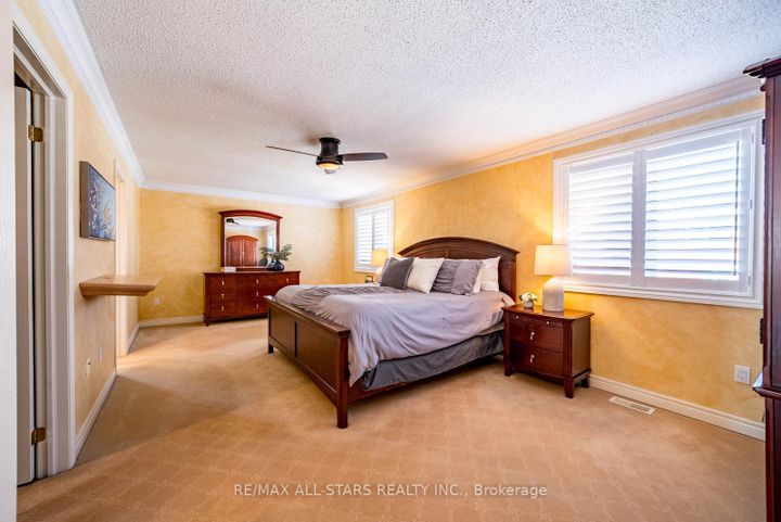 Photo 26 at 102 Dawnhill Avenue, McLaughlin, Oshawa