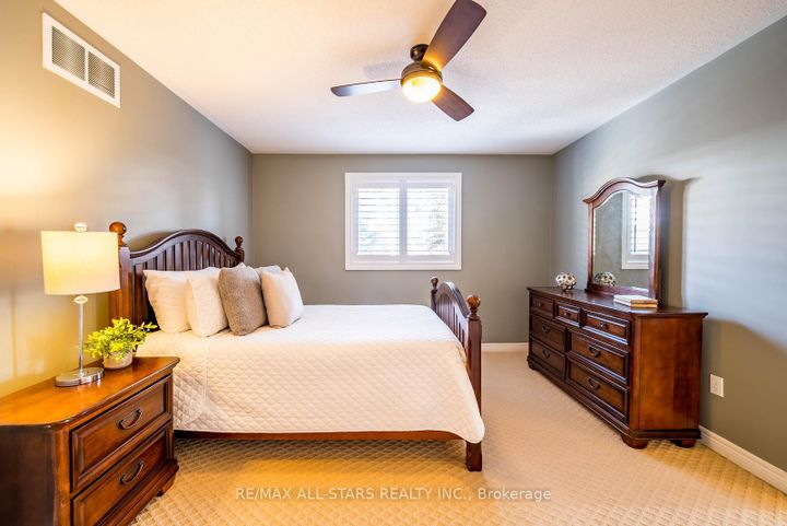 Photo 29 at 102 Dawnhill Avenue, McLaughlin, Oshawa