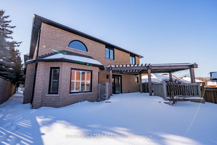 Photo 46 at 102 Dawnhill Avenue, McLaughlin, Oshawa