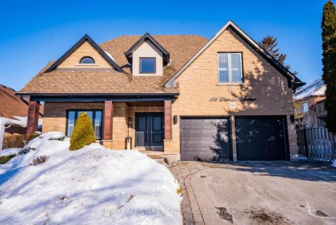 Photo 4 at 102 Dawnhill Avenue, McLaughlin, Oshawa