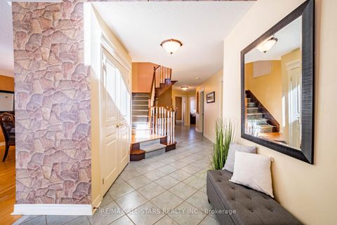 Photo 8 at 102 Dawnhill Avenue, McLaughlin, Oshawa