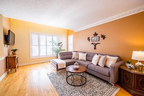 Photo 10 at 102 Dawnhill Avenue, McLaughlin, Oshawa