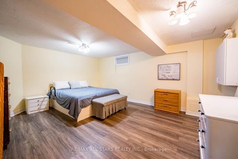 Photo 42 at 102 Dawnhill Avenue, McLaughlin, Oshawa