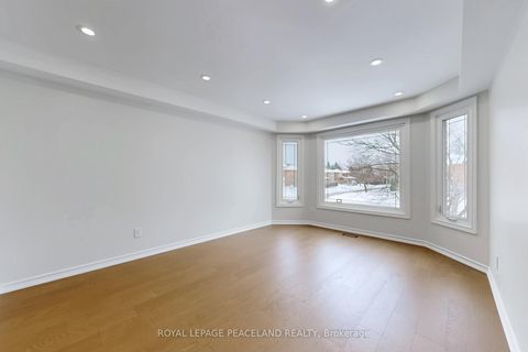 Photo 5 at 186 Marsi Road, North Richvale, Richmond Hill