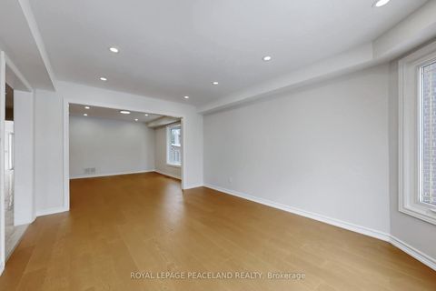 Photo 7 at 186 Marsi Road, North Richvale, Richmond Hill