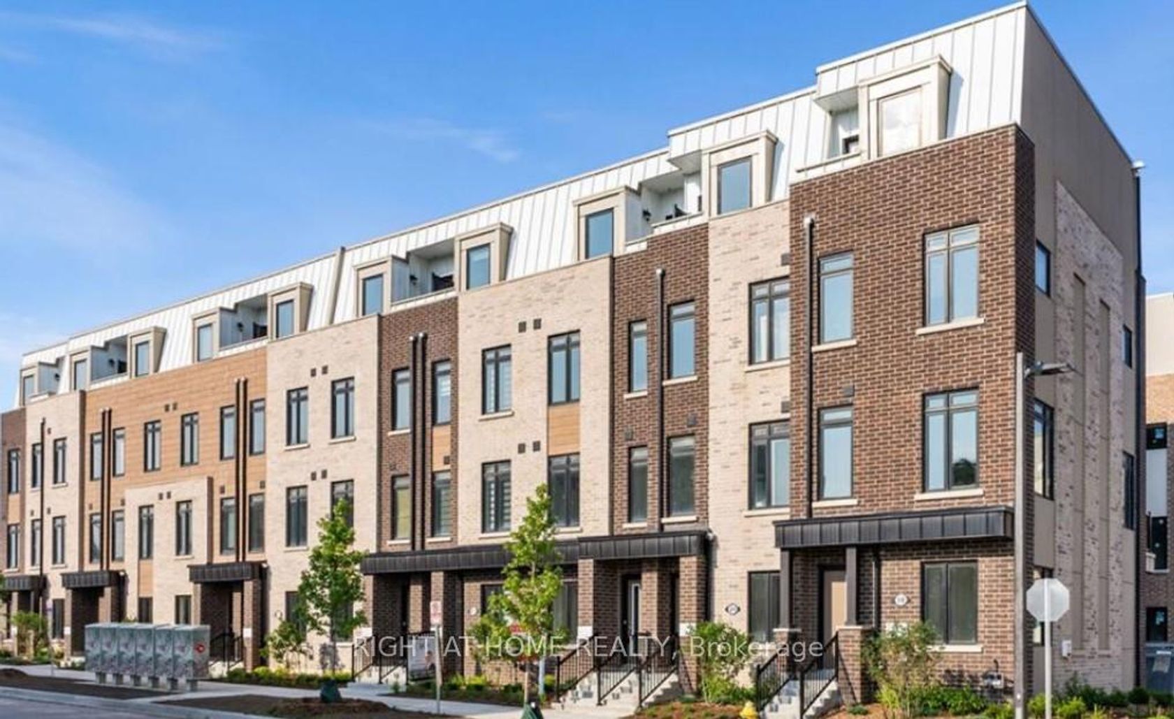 1 Case Ootes Drive, Victoria Village, Toronto 2