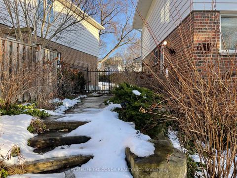 Photo 2 at 24 Meadowglade Crescent, Henry Farm, Toronto