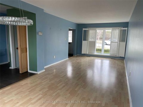 Photo 4 at 24 Meadowglade Crescent, Henry Farm, Toronto