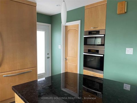 Photo 8 at 24 Meadowglade Crescent, Henry Farm, Toronto