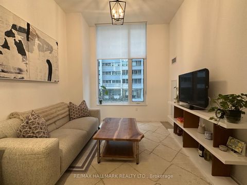 Photo 4 at 214 - 50 Dunfield Avenue, Mount Pleasant West, Toronto