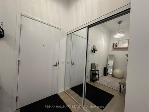 Photo 11 at 214 - 50 Dunfield Avenue, Mount Pleasant West, Toronto