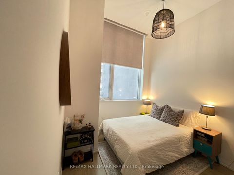 Photo 15 at 214 - 50 Dunfield Avenue, Mount Pleasant West, Toronto