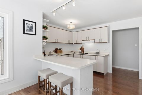 Photo 8 at 30 Castle Harbour Drive, Port Perry, Scugog