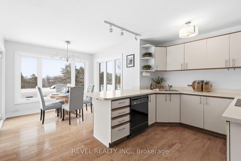 Photo 10 at 30 Castle Harbour Drive, Port Perry, Scugog