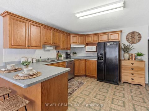 Photo 36 at 30 Castle Harbour Drive, Port Perry, Scugog