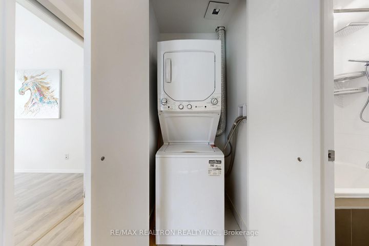 Photo 17 at 1505 - 197 Yonge Street, Yonge Corridor, Toronto