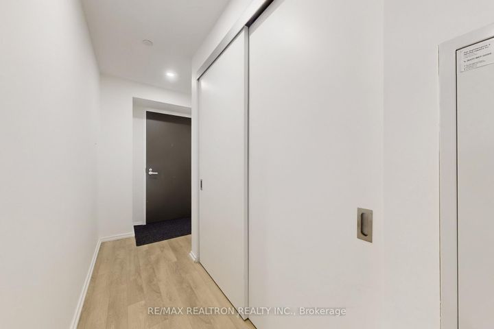 Photo 18 at 1505 - 197 Yonge Street, Yonge Corridor, Toronto