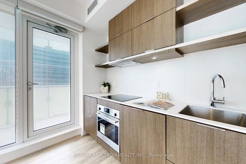 Photo 10 at 1505 - 197 Yonge Street, Yonge Corridor, Toronto