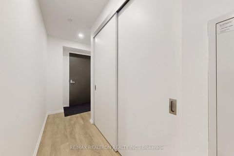 Photo 18 at 1505 - 197 Yonge Street, Yonge Corridor, Toronto