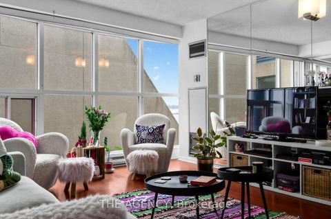 Photo 15 at 606 - 99 Harbour Square, Waterfront Communities C1, Toronto