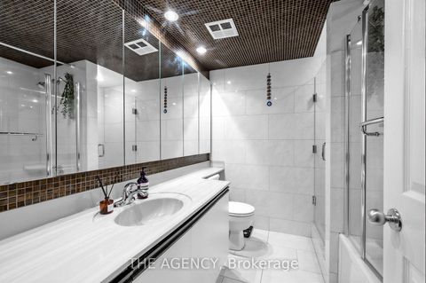 Photo 29 at 606 - 99 Harbour Square, Waterfront Communities C1, Toronto