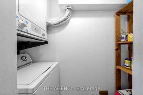 Photo 30 at 606 - 99 Harbour Square, Waterfront Communities C1, Toronto