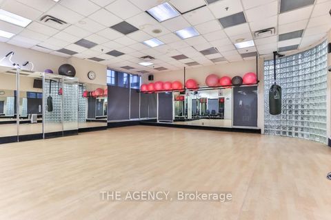 Photo 39 at 606 - 99 Harbour Square, Waterfront Communities C1, Toronto