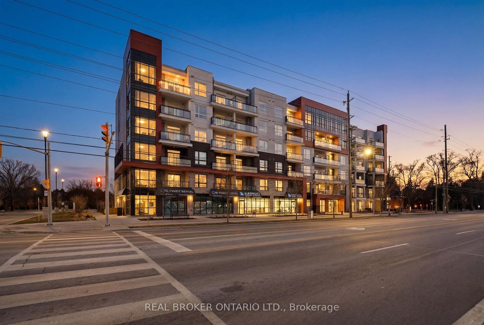 513 - 320 Plains Road E, LaSalle, Burlington 