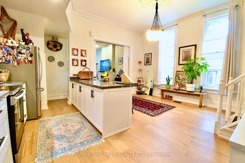 Photo 5 at 34 River Street, Regent Park, Toronto