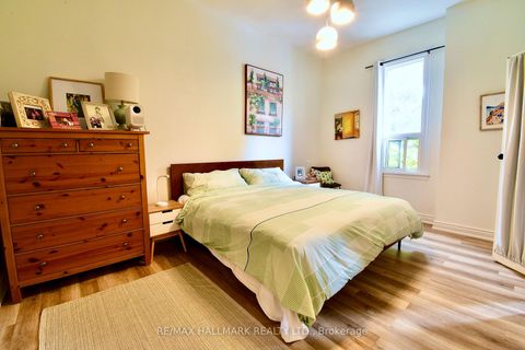 Photo 13 at 34 River Street, Regent Park, Toronto