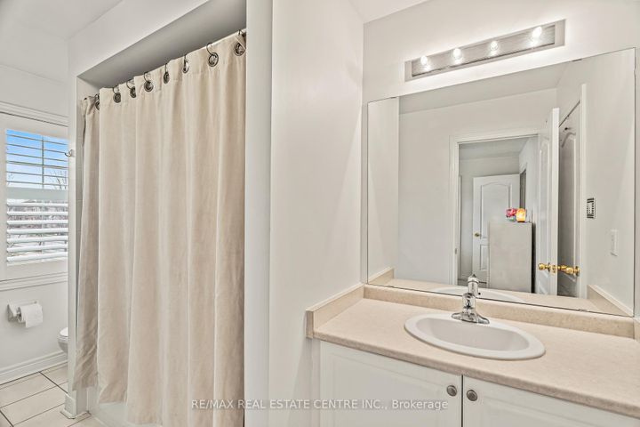 Photo 21 at 15 Helman Road, Wellington, Brampton