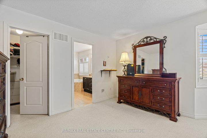 Photo 30 at 15 Helman Road, Wellington, Brampton