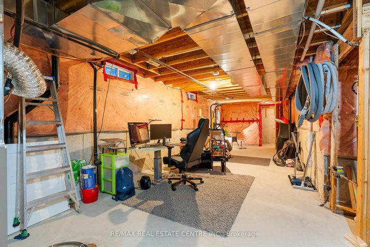 Photo 42 at 15 Helman Road, Wellington, Brampton