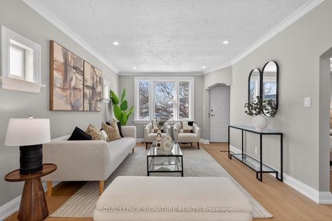 Photo 2 at 3 Wanstead Avenue, Oakridge, Toronto