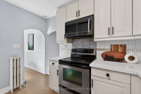 Photo 12 at 3 Wanstead Avenue, Oakridge, Toronto