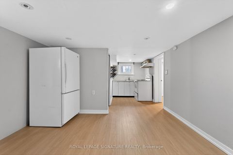 Photo 23 at 3 Wanstead Avenue, Oakridge, Toronto