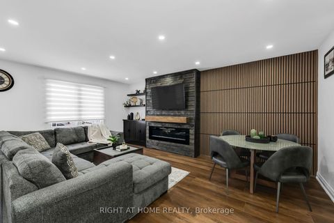 Photo 2 at 5 Carol Road, Allandale Heights, Barrie