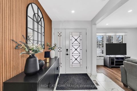 Photo 3 at 5 Carol Road, Allandale Heights, Barrie