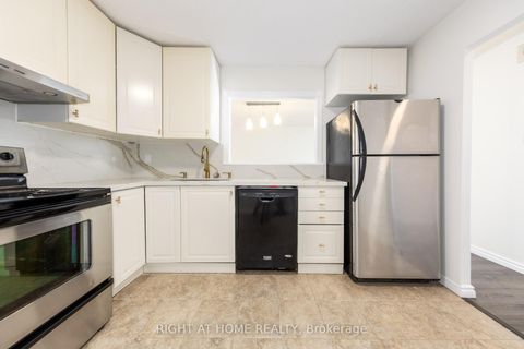 Photo 14 at 3206 - 10 Tangreen Court, Newtonbrook West, Toronto