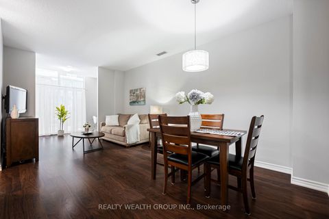 Photo 11 at 108 - 18 Harding Boulevard W, Harding, Richmond Hill