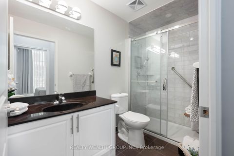 Photo 19 at 108 - 18 Harding Boulevard W, Harding, Richmond Hill