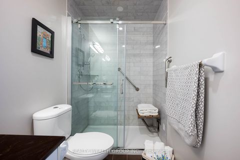 Photo 20 at 108 - 18 Harding Boulevard W, Harding, Richmond Hill