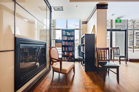 Photo 33 at 108 - 18 Harding Boulevard W, Harding, Richmond Hill