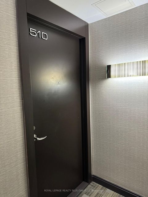 Photo 4 at 510 - 5 Valhalla Inn Road, City Centre West, Toronto