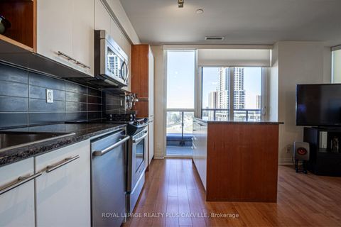 Photo 12 at 510 - 5 Valhalla Inn Road, City Centre West, Toronto