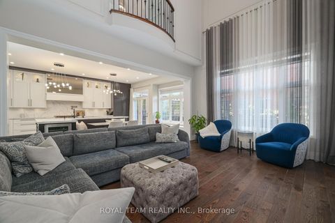 Photo 13 at 1 Ria Court, King City, King