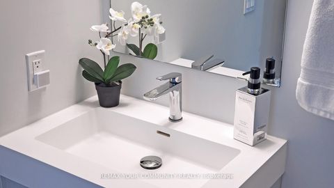 Photo 18 at 3011 - 2920 Highway 7 Road, Concord, Vaughan